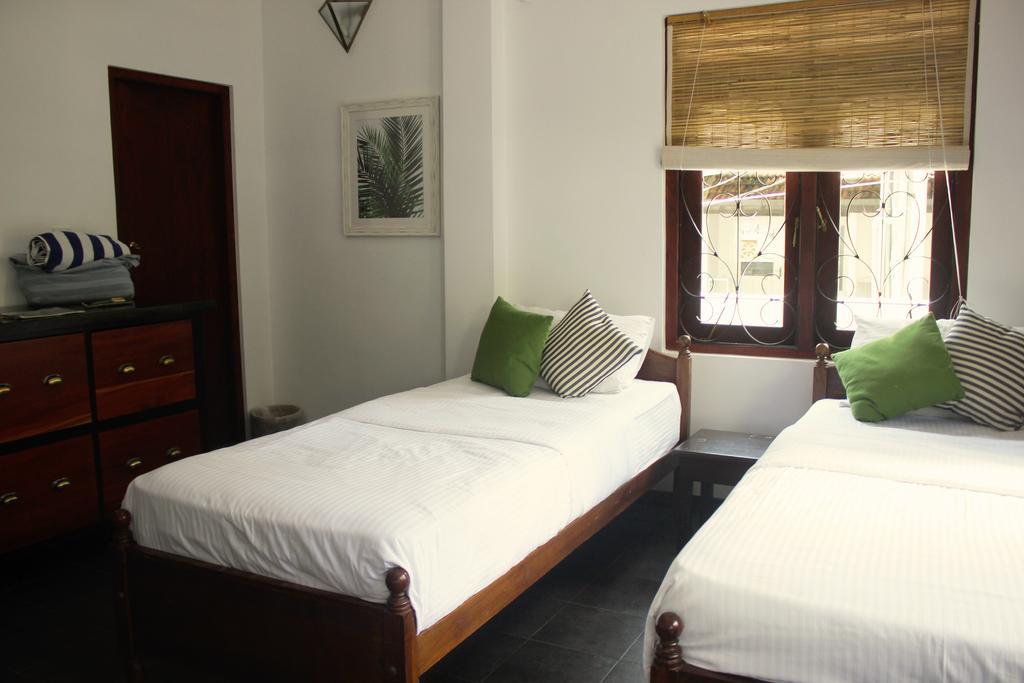 أونا واتونا Bedspace المظهر الخارجي الصورة