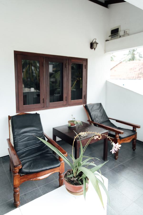أونا واتونا Bedspace المظهر الخارجي الصورة